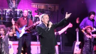 Neil Diamond  Sweet Caroline LA [upl. by Ehcnalb]