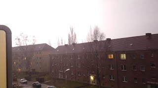 Wittenberge Frühlingsgewitter mit Blitzsichtung  04042018 2010 Uhr [upl. by Enyawed]