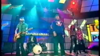 Junior Senior  Move your feet  top of the pops original broadcast [upl. by Yeleen]