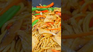 Chicken Lo Mein lomein noodles stirfriednoodles [upl. by Farl]