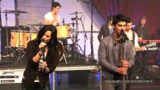 Demi Lovato amp Joe Jonas quotWouldn´t change a thingquot Live on Walmart Soundcheck [upl. by Meador193]