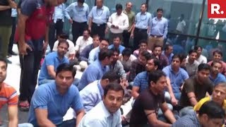 Huge Protest At Mumbai Airport Against Slum Dwellers [upl. by Rianna]