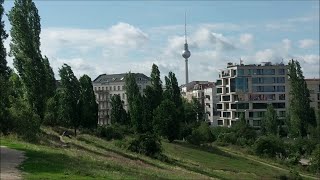 Große Berlin Tour  Schöneberg Gesundbrunnen Prenzlauer Berg Friedrichshain Charlottenburg [upl. by Ellenehs]