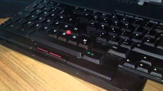 IBM ThinkPad 701c quotbutterflyquot keyboard [upl. by Laerdna460]