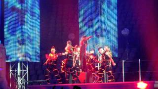 Laura Pausini  Bellissimo Cosi Concerto di Capodanno a Roma New Years Eve concert [upl. by Lotsyrc]