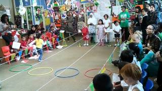 sports day 2011 nursery obstacle race [upl. by Emiaj274]