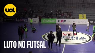 Pietra Medeiros jogadoras descobrem morte em quadra e entram em choque [upl. by Nhojleahcim468]