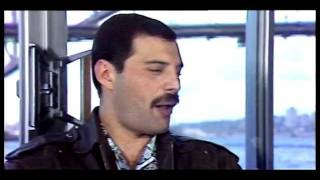 Freddie Mercury Vs Sid ViciousSex Pistols 1977 [upl. by Silverman400]