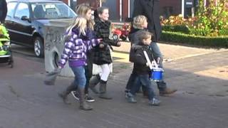 Sinterklaas vind mijter terug in Oosterwolde Gelderland [upl. by Sallie]