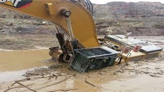 WOW Idiots Heavy Equipment Trucks Excavator Operator  Excavator Fail [upl. by Adimra]