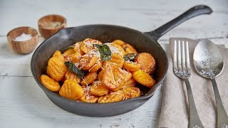 Foodbarn  Kürbisgnocchi mit SalbeiAhornButter und Bourbon [upl. by Ranice527]