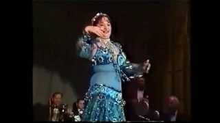 EGYPTIAN BELLYDANCE SUHEIR ZAKI  AHLAM SUHEIR OPENING DANCE 1991 [upl. by Keary129]