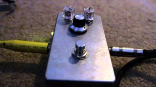 555 Tremolo Pedal  Short Demo [upl. by Eeleak]