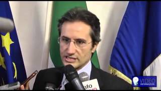 Campania  Debiti e stipendi Asl Caldoro tratta con le banche 050813 [upl. by Ailemaj352]