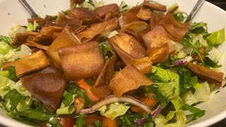 طريقة تحضير الفتوش 😍Lebanese fattoush salad👌like subscribe لايكاشتراكبالقناهليصلككلجديد [upl. by Amabelle]