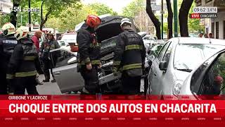 CHOQUE entre 2 AUTOS en CHACARITA BOMBEROS TRABAJAN en la ZONA [upl. by Enahsal]