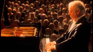 Beethoven Sonata para piano Nº 1 en fa menor Opus 2 Nº 1 Daniel Barenboim piano [upl. by Sapowith859]