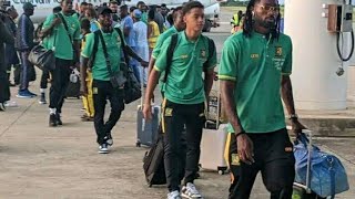 Les LIONS INDOMTPABLES accueillis comme il se doit à leur arrivée à Garoua [upl. by Animrac]