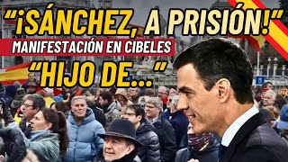 Los españoles claman en Cibeles contra la traición del Gobierno “¡Sánchez a prisión” [upl. by Lledor]