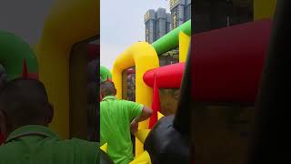 Let’s challenge this 43meter inflatable obstacle course together ③ inflatable obstaclecourse [upl. by Lleznov486]