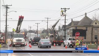 Mylar balloon hits power lines on 26th and Parade Streets causes outage for around 250 customers [upl. by Rivalee]