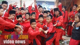 Silat Silau Macan dari Condet lekat dengan nilainilai Islam [upl. by Ahsinhoj]