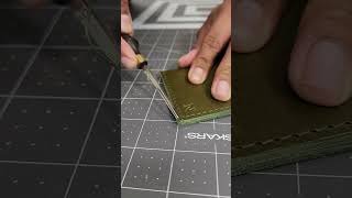 Beveling edges on a leather wallet leathergoods handmade leatherwallet madeinusa [upl. by Gaillard]