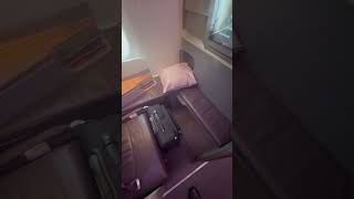 Airbus A350 Business Class Seat Bassinet Seat Singapore Airlines [upl. by Amsirp]