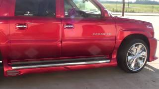 02 cadillac escalade custom paint and 24 inch spinners [upl. by Nagiem714]