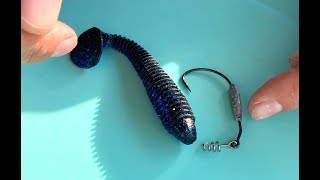 How to Rig Belly Weighted Worm Hooks with Spring Lock  Fishing 101 in Saltwater [upl. by Azral]