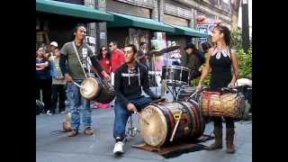 Kema Kema Kemaravilla  Danza y Percusion Africana [upl. by Ahsiekit]