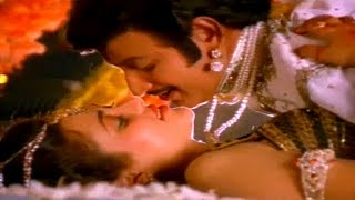 Vayyaramantha Full Video Song  Simhasanam Movie  Krishna Jaya Pradha Mandakini [upl. by Picco]