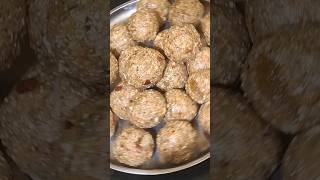 ಅಂಟಿನ ಉಂಡಿ ShortsDryfruitsladdudrycoconutladdukeertisimpleadugeAntinaUndeRecipes [upl. by Kcirederf]