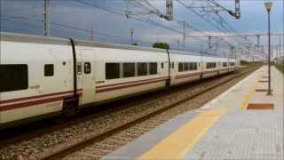 Trenes en la estación de Benicarló Peñiscola Junio 2013 [upl. by Ruffo789]