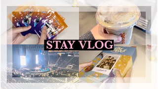 STAY VLOG ✮ ⋆ ˚｡𖦹 ⋆｡°✩ stray kids fanclub kit unboxing ultra milk photocards concerts [upl. by Chas10]