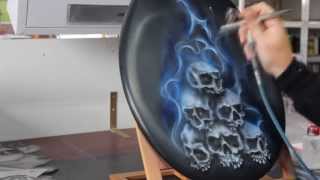 Airbrush Videotutorial Skulls amp Candyblue Flames Totenkopfhaufen Step by Step Howto [upl. by Letsyrk]