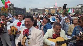 MEXICANOS LLEVAN SERENATA AL PRESIDENTE LÓPEZ OBRADOR LO DESPIDEN CON MARIACHIS [upl. by Assert]