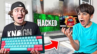 KABELLOS Tastatur Prank HACK an NIKLAS beim FORNITE spielen [upl. by Rbma]