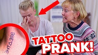 Tattoo PRANK an MUTTER eskaliert  Ihr werdet nicht glauben wie sie reagiert hat II RayFox [upl. by Coltin]