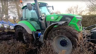 DeutzFahr 6185 TTV w błocie po osie [upl. by Annaigroeg]