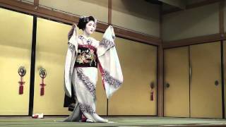 Dance of quotMaikoquot in Kyoto Japan [upl. by Mulry]