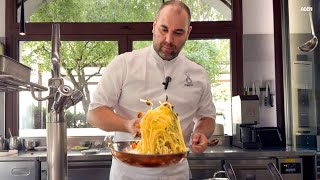 Italian Chef I cook this Pasta every Monday  Spaghetti con le Cozze [upl. by Uriiah259]