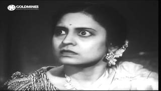 Mangeshkar Siblings onscreen  Lata Asha Usha Meena Hridaynath  1943  Maaze Bal [upl. by Nhtanhoj382]