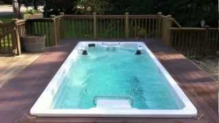 Endless Pools® Swim Spas in French Français [upl. by Nilla]