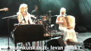 Kuunkuiskaajat  Ievan polkka Ievas polka Live  Korjaamo 18062010 [upl. by Anasor]