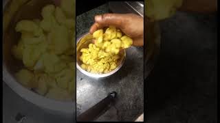 காலிஃப்ளவர் மஞ்சூரியன் செய்யலாம் வாங்க🥰🥰cauliflowers cauliflower gardening foodstagram food [upl. by Aicatan]