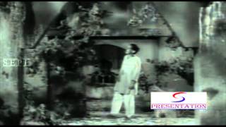 Jab Gham E Ishq Sataata Hai  Mukesh  KINARE KINARE  Dev Anand Meena Kumari [upl. by Kcyrred]