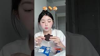 Mukbang with Quynh Truong 🥯🥔🥯mukbang food eating trend shorts [upl. by Bor]