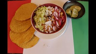 Como Hacer Pozole Rojo Con Pollo [upl. by Lenad318]