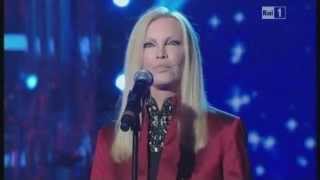 Patty Pravo canta live quotEmozioniquot a quotemozioni pensieri e parolequot [upl. by Del]